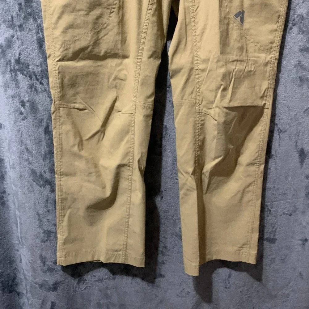 Eddie Bauer, FIRSTASCENT very good